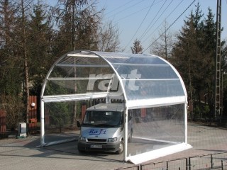 Namiot łukowy transparentny - prezentacja samochodu