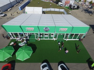 Zielona hala jednospadowa na indywidualne zamówienie - event marki Castrol EDGE - fot.1