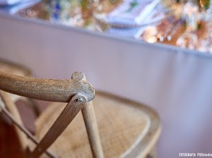 Drewniane krzesło BOHO idealne na imprezy w stylu rustykalnym